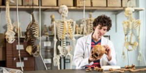 50 Topik Skripsi Terkini Antropologi